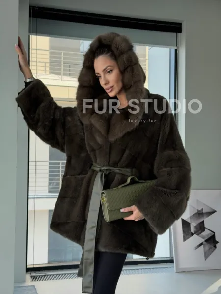 Норковое пончо шуба с капюшоном из меха куницы dark olive - фото 17