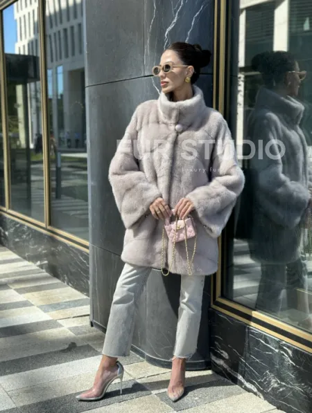 Норковая шуба в цвете нюд - фото 12