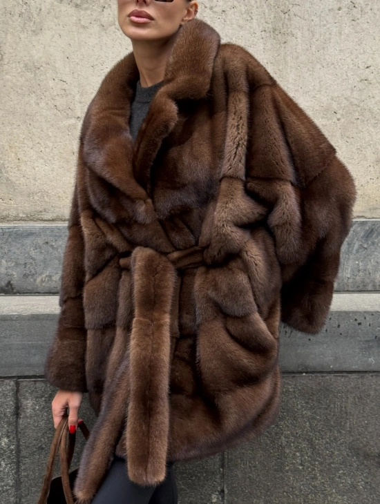 Полушубок из меха норки Brown Velvet, английский воротник фасон - летучая мышь - фото 2