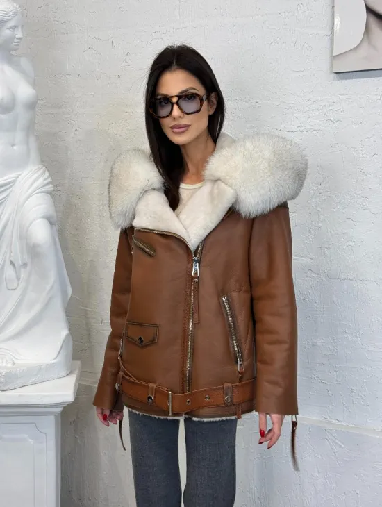 Дубленка - куртка женская из натуральной овчины с капюшоном из меха финского песца - фото 12