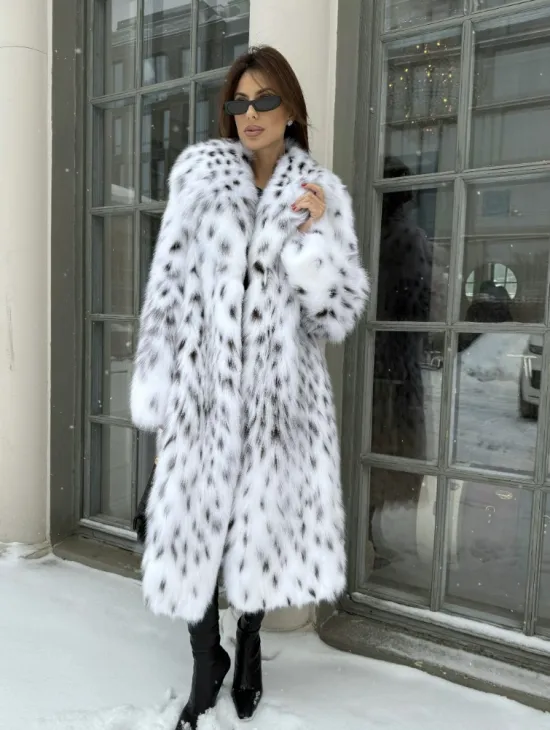 Шуба из меха кристальной лисы под рысь - английский воротник - фото 2