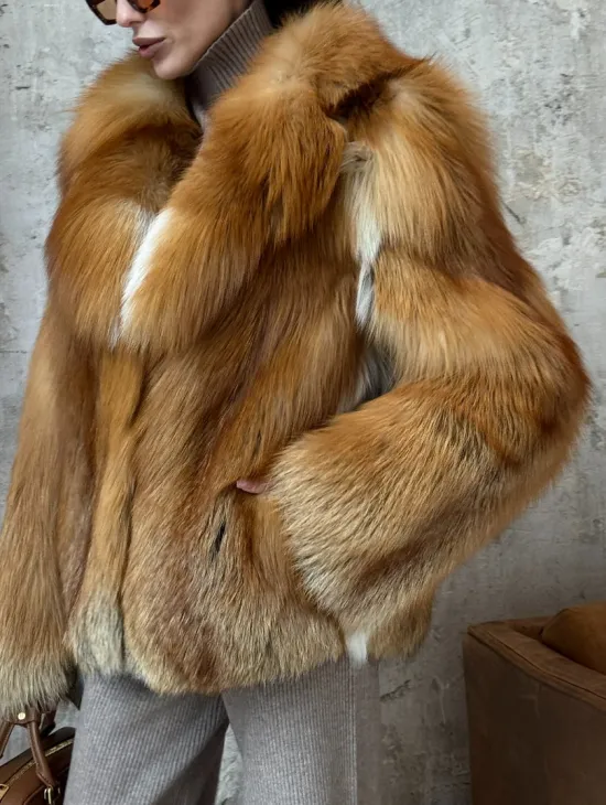 Короткая шуба из натуральной рыжей лисы - фото 3