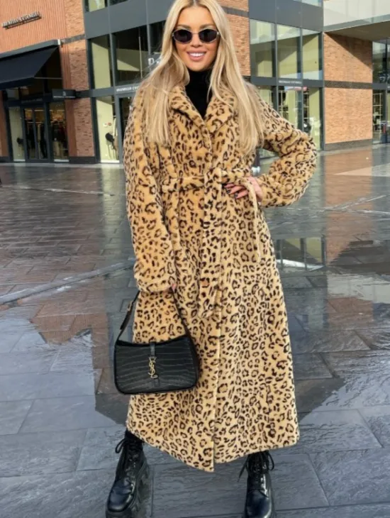 Пальто-шуба из натуральной шерсти под леопард - фото 0