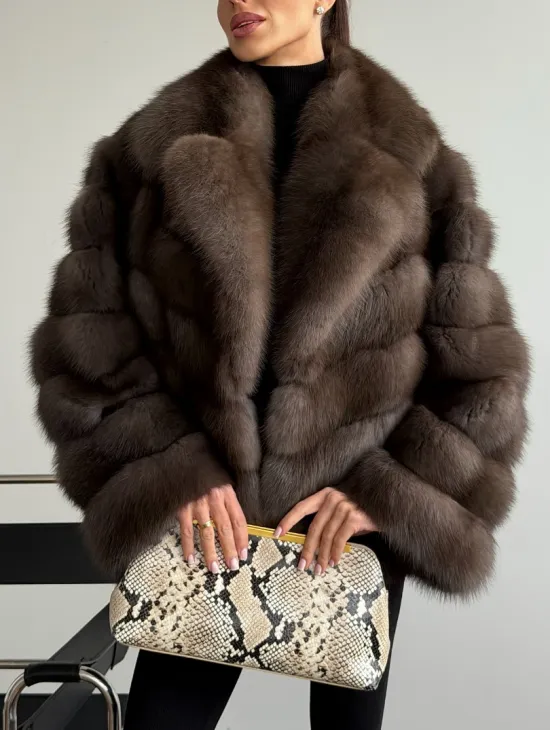Шуба из куницы с английским воротником - фото 2