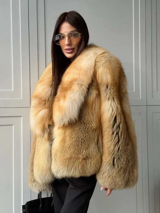 Короткая шубка из лисы Premium Golden Fox - фото 7