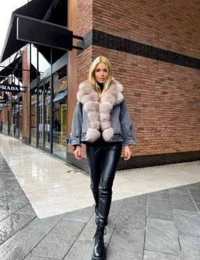 Джинсовая куртка с мехом финского песца - фото 2