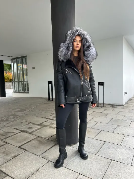 Дубленка - косуха с капюшоном из меха чернобурой лисы - фото 6