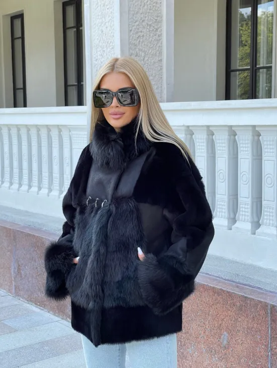Черная дубленка из натуральной овчины - фото 0