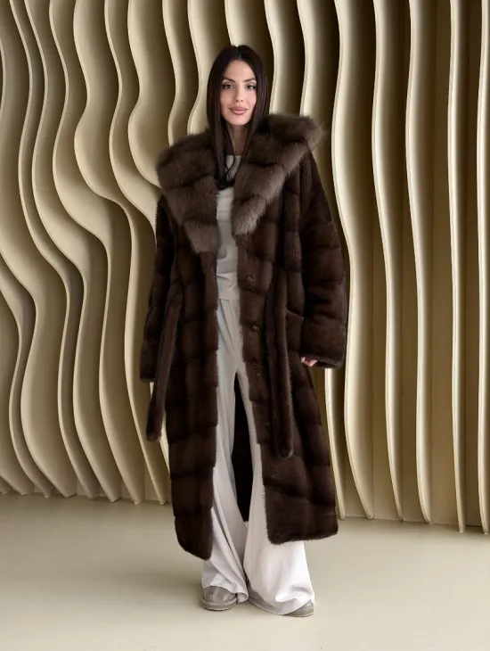 Шуба норкова с капюшоном из меха куницы - цвет соболь - фото 10